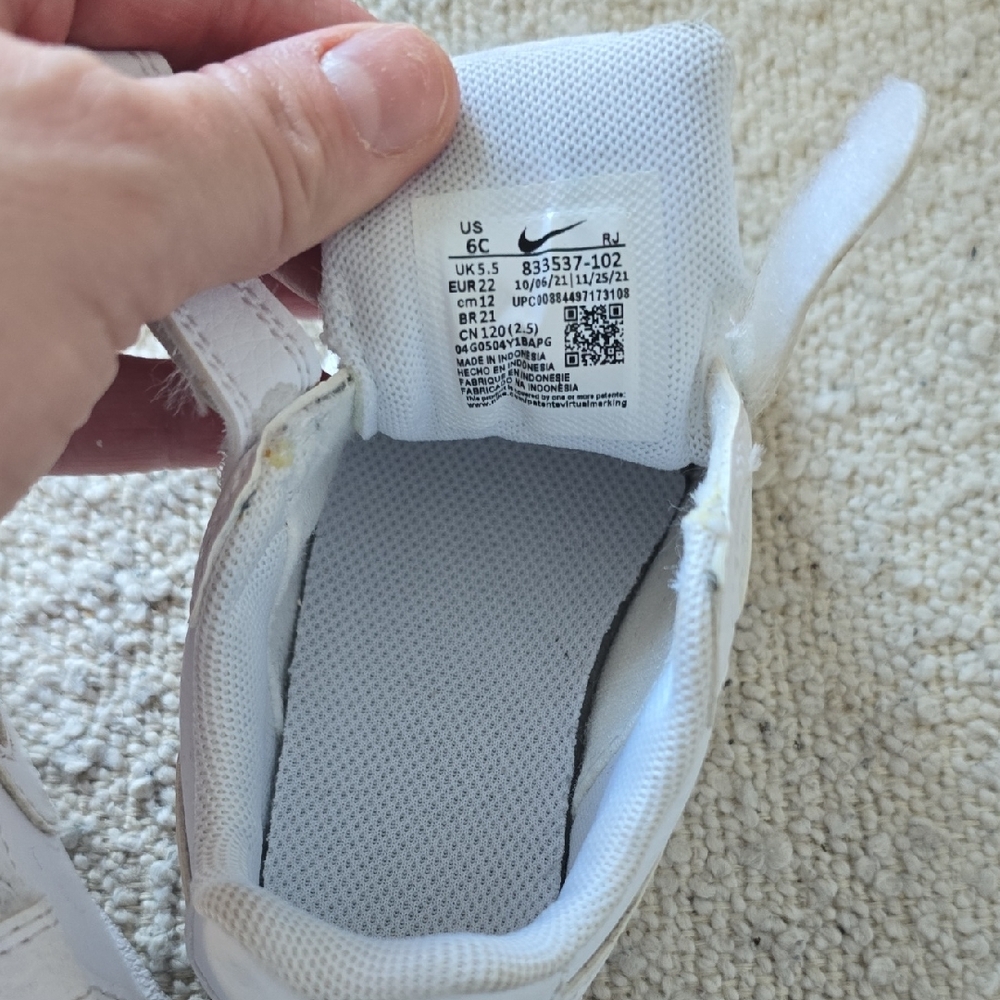 Nike Kids White Velcro Sneakers - Picture 3 of 3